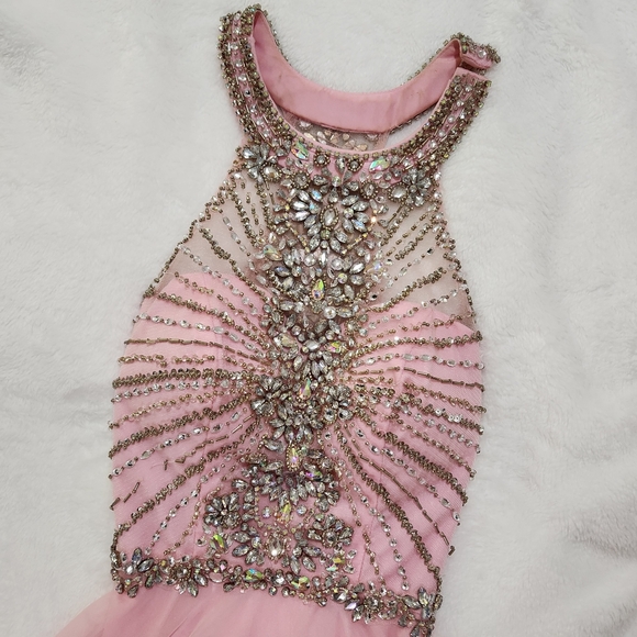 Ava Presley Light Pink Rhinestone Open-Back Prom Halter Dress Size 4 - Picture 3 of 12
